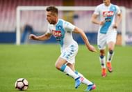 NAPLES, ITALY - MARCH 12:  Emanuele Giaccherini of SSC Napoli in action during the Serie A match between SSC Napoli and FC Crotone at Stadio San Paolo on March 12, 2017 in Naples, Italy.  (Photo by Francesco Pecoraro/Getty Images)